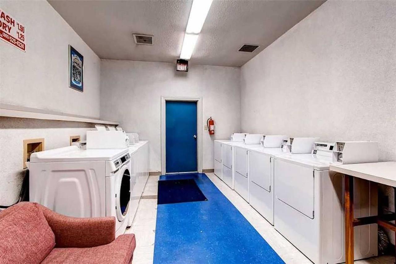 Sky High Views!!-Peak Mountaintop-Outdoor Pool-Close To Downtown-Private Balcony-Wifi-Cable Gatlinburg Exterior photo